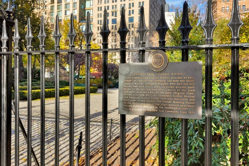 GRAMERCY PARK SOUTH, New York, New York, United States. - Photo 15