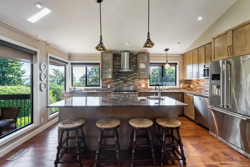 8833 Haro Park Terr, North Saanich, BC V8L 3Z3, North Saanich, British Columbia, Canada. - Photo 36