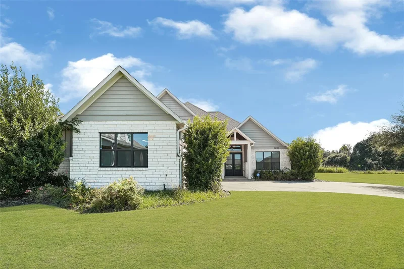 32703 Warbler Court, Fulshear, Texas, United States. - Photo 3