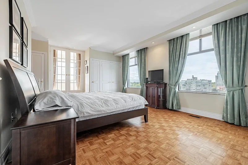 423 Avenue Rd  13, Toronto, ON M4V 2H7, Toronto, Ontario, Canada. - Photo 5