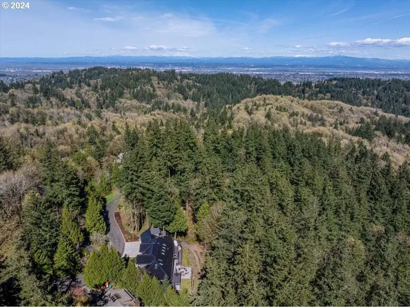 7240 NW Summitview Dr, Portland, OR 97229, Portland, Oregon, United States. - Photo 45