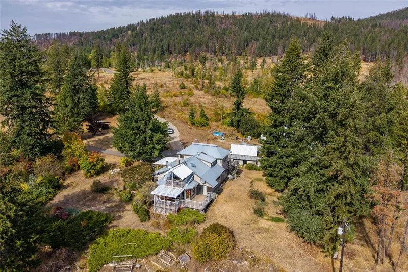 1722 Lee Creek Drive, Lee Creek, British Columbia, Canada. - Photo 42