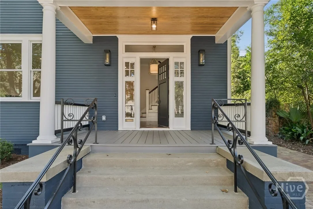 111 E 49th Street, Savannah, Georgia, United States. - Photo 3