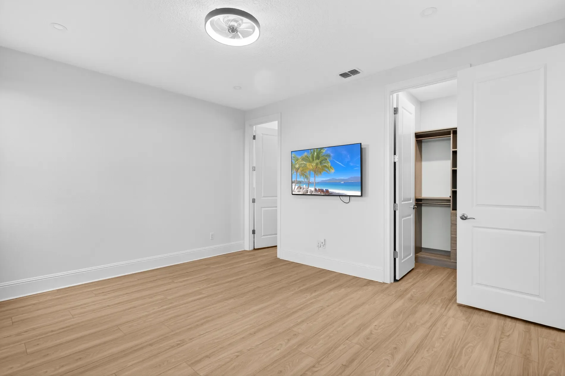 16689 Broadwater Ave, Winter Garden, FL 34787, Winter Garden, Florida, United States. - Photo 49