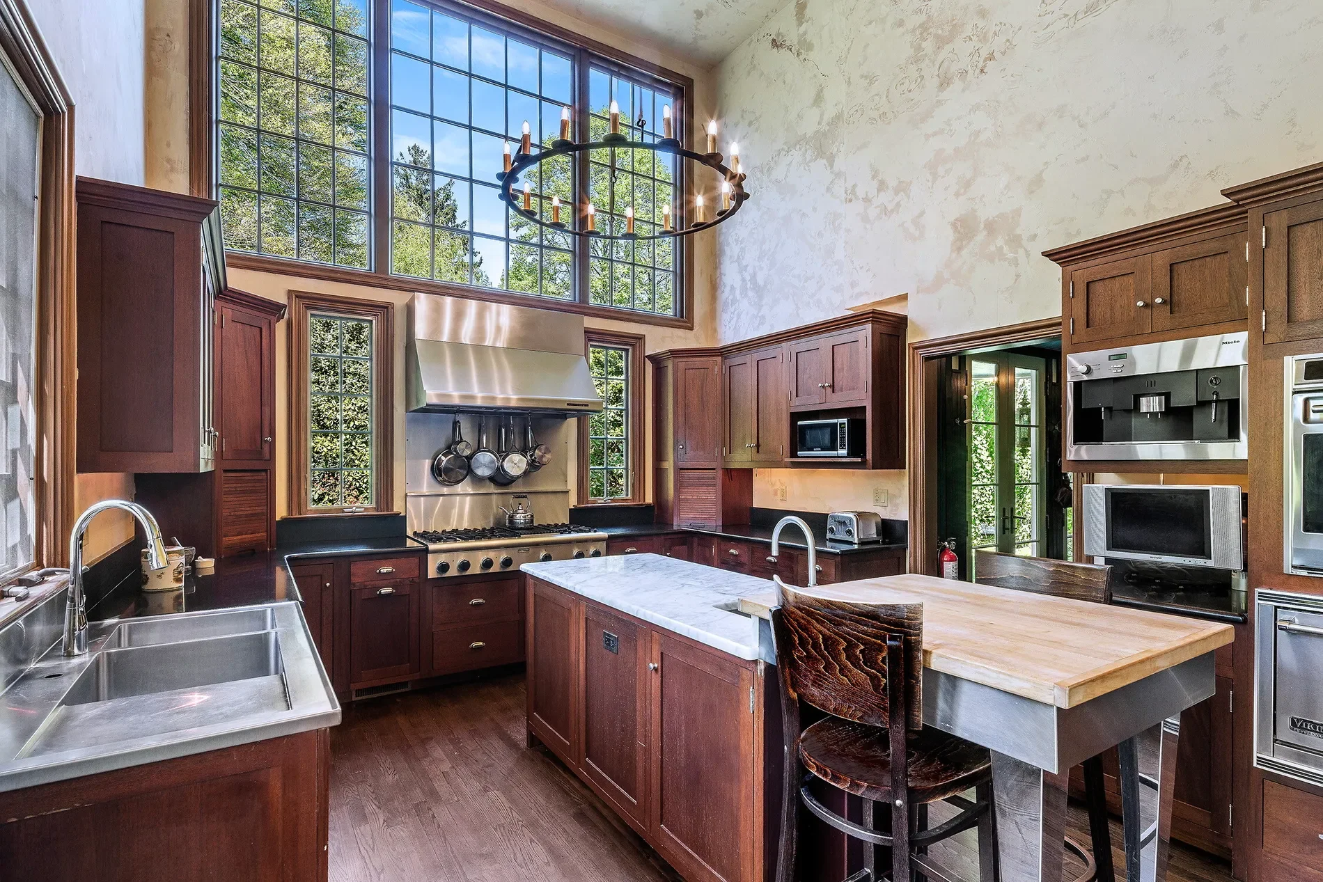 14 Leroy Avenue, Newport, RI 02840, Newport, Rhode Island, United States. - Photo 18