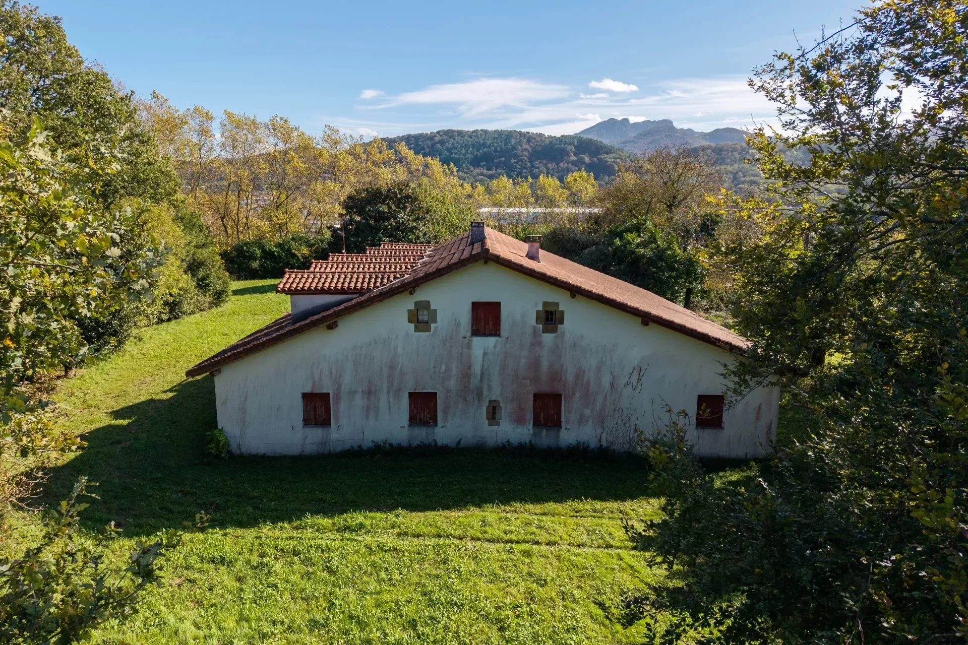 Exterior photo 10