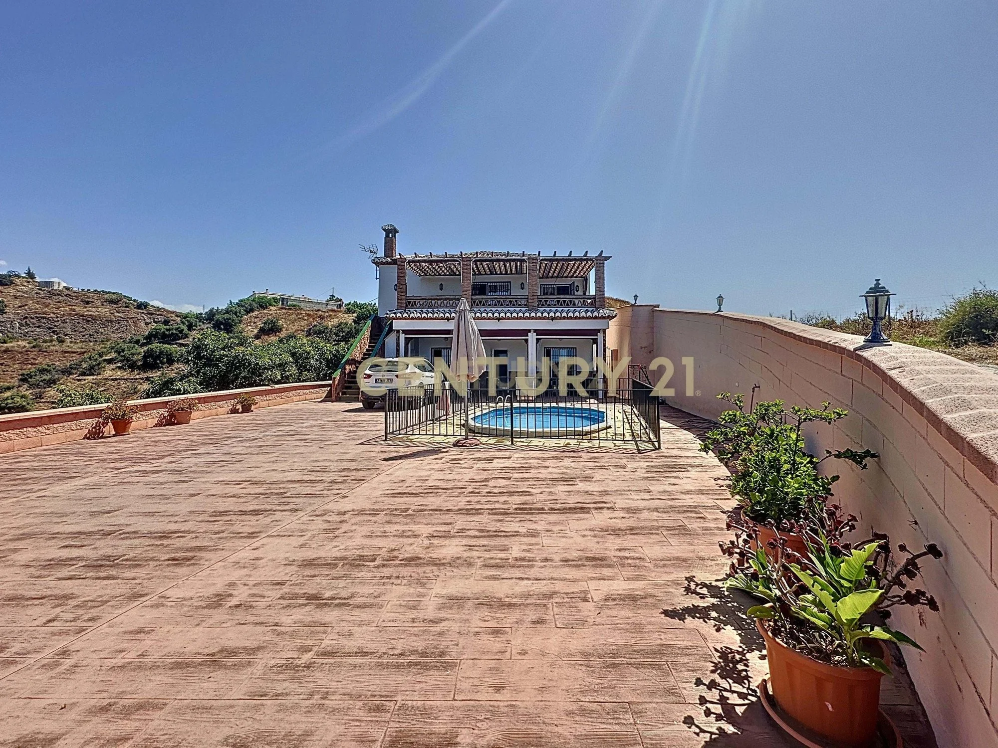 Exterior photo 7