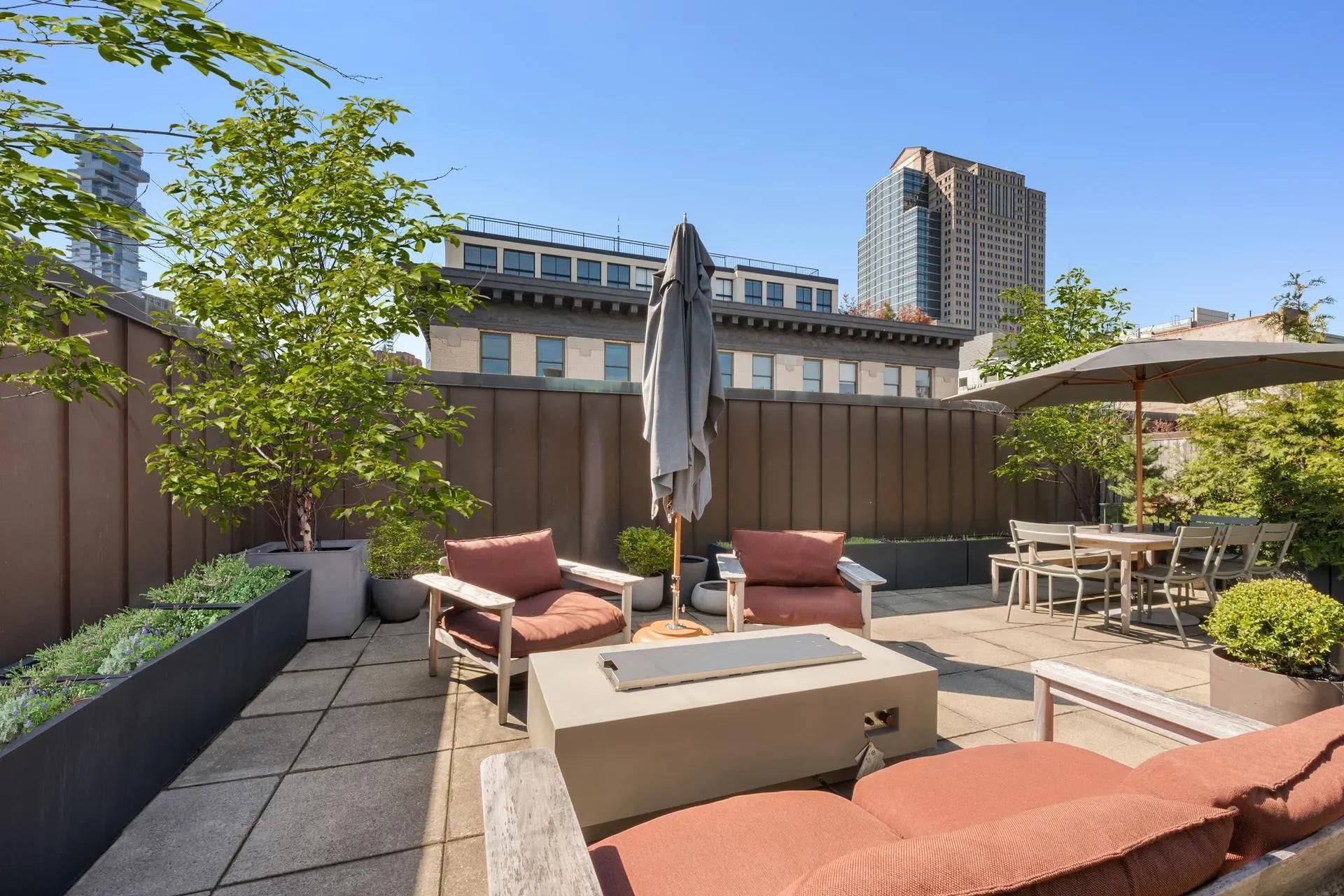 Silk And Spice, 165 HUDSON ST, New York, New York, United States. - Hero Image