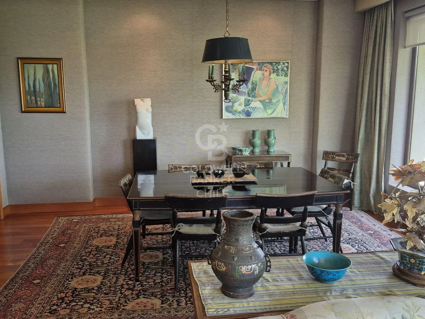 Gallery photo 2