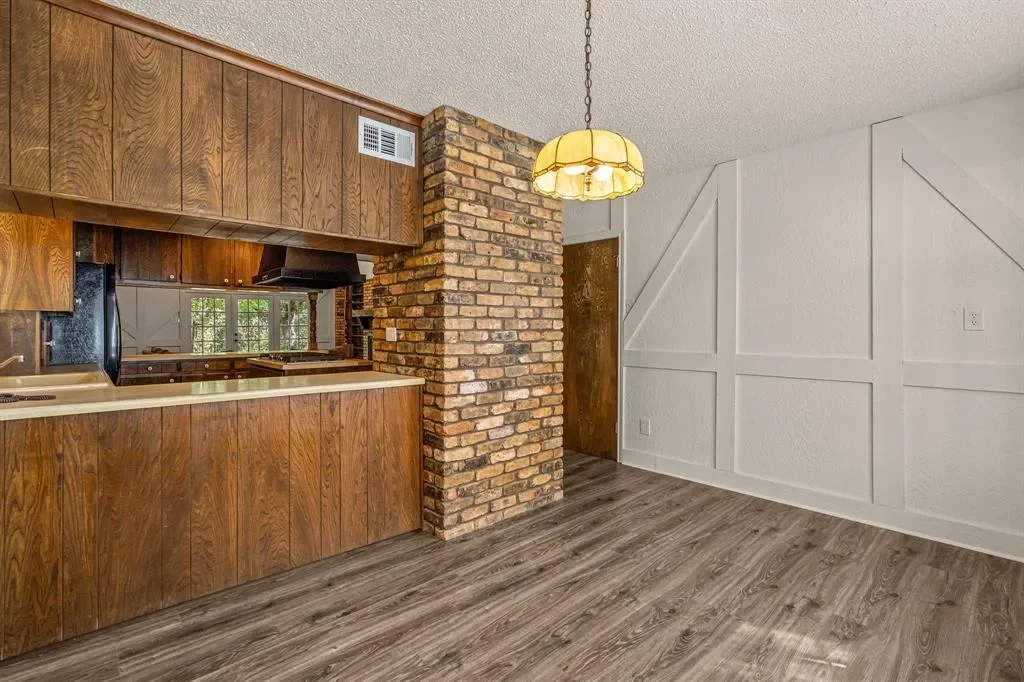 5300 Northcrest Road, Fort Worth, Texas, United States. - Photo 24