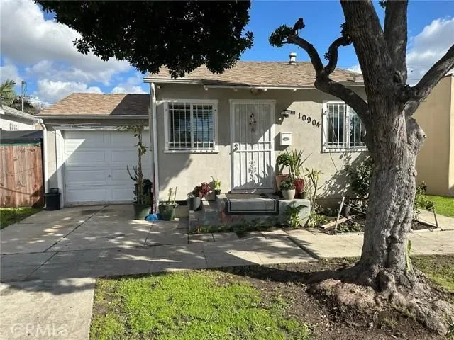10904 S Spring, Los Angeles, CA 90061, Los Angeles, California, United States. - Photo 2