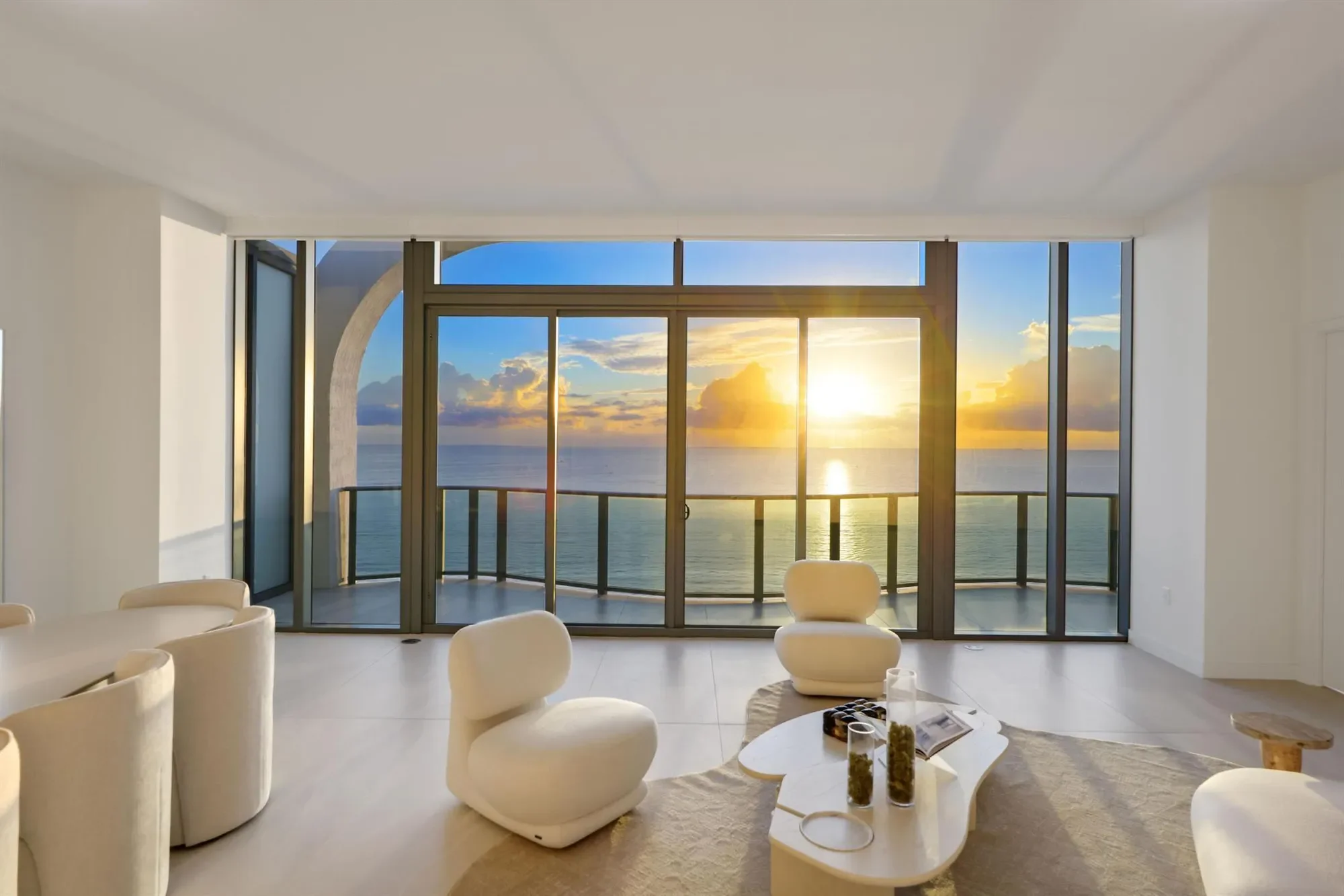 900 N Ocean Boulevard, Hillsboro Beach, Florida, United States. - Photo 41