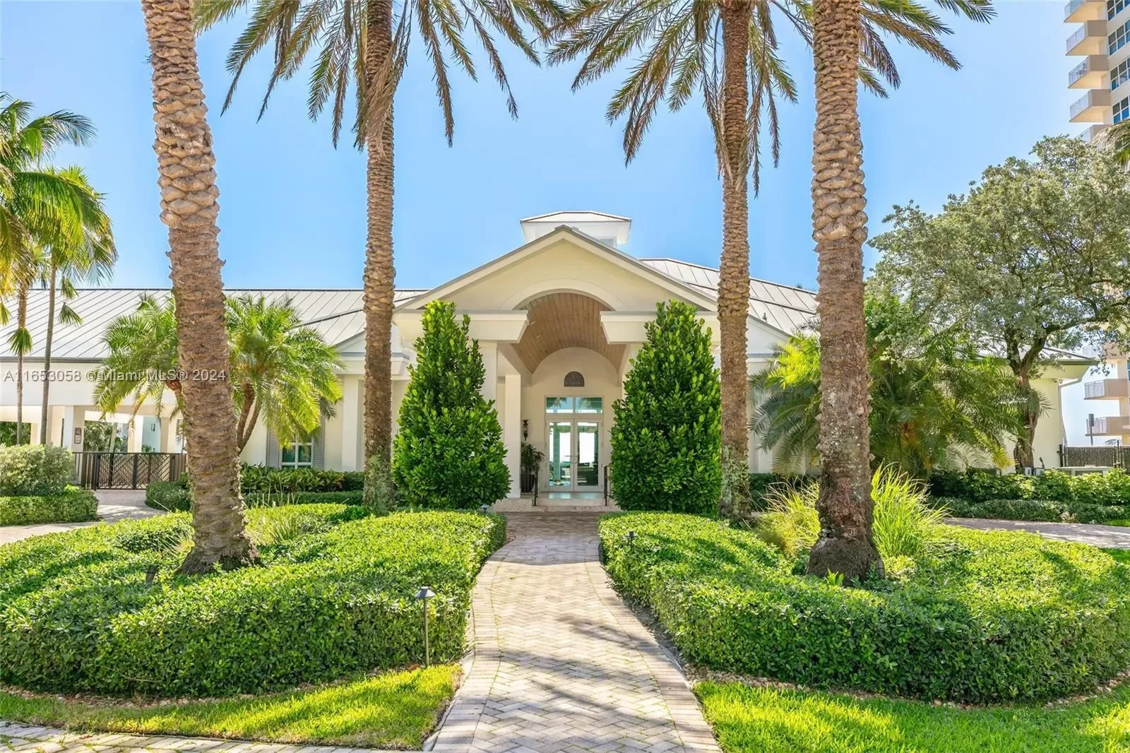 28 Minnetonka Rd, Fort Lauderdale, Florida, United States. - Photo 41