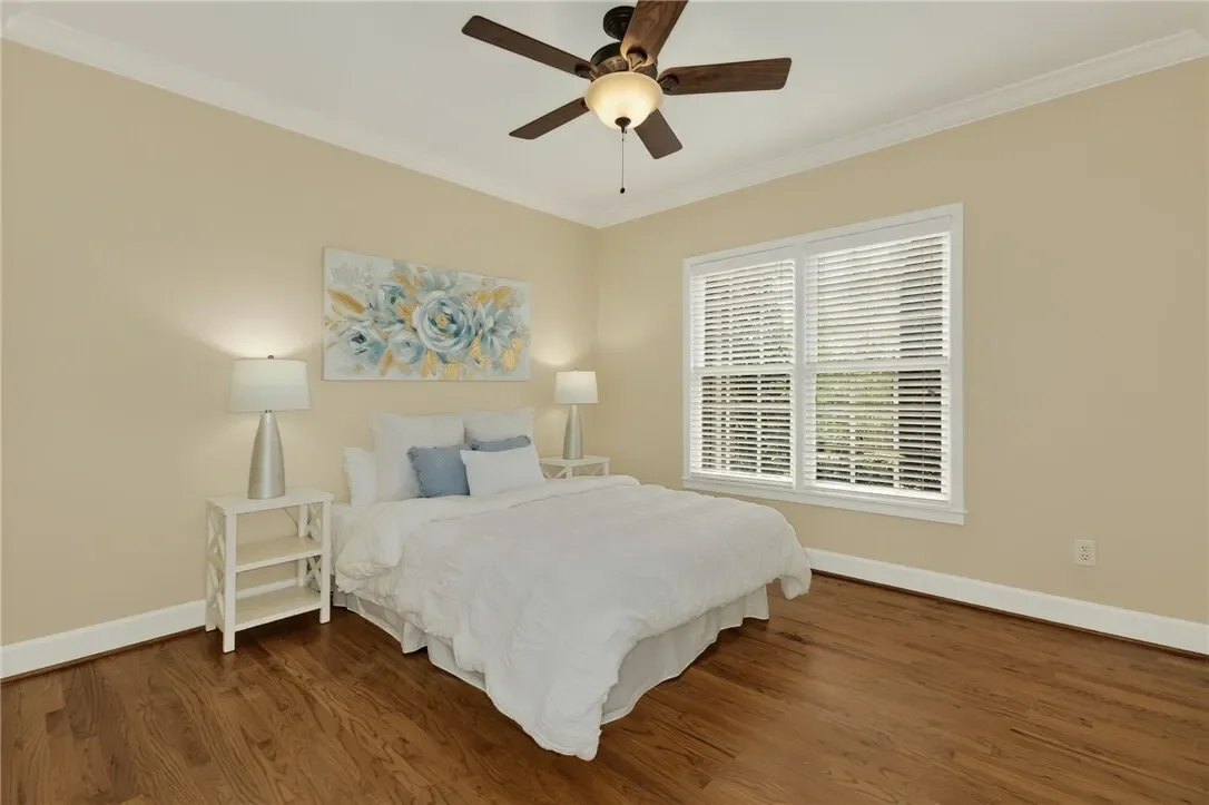 Gallery photo 9