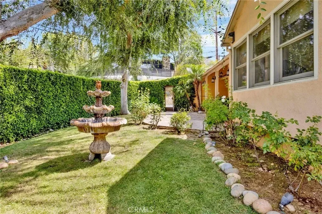 3398 Floyd, Los Angeles, California, United States. - Photo 9