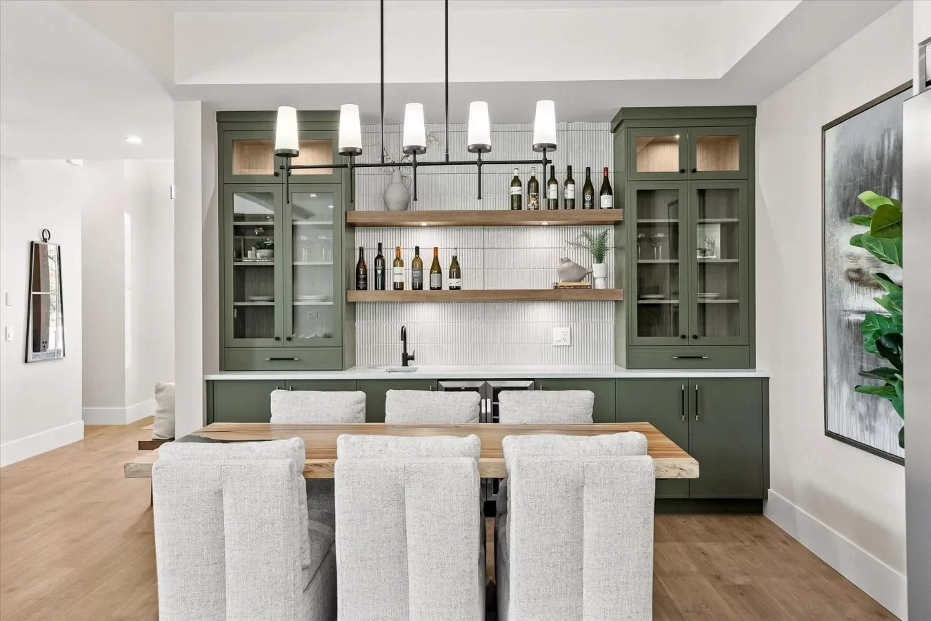 459 Vision Court, Kelowna, British Columbia, Canada. - Photo 2
