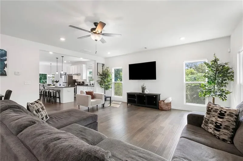 973 Mayson Turner Road NW, Atlanta, Georgia, United States. - Photo 11