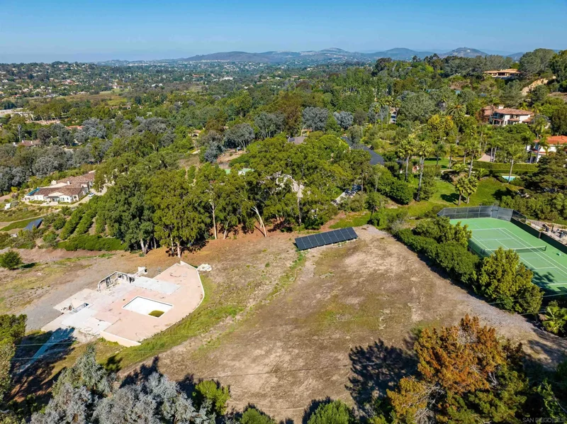 4397 Camino Privado, Rancho Santa Fe, CA 92067, Rancho Santa Fe, California, United States. - Photo 29