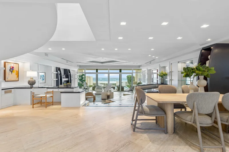 2 Sloans Curve Drive, Palm Beach, Florida, United States. - Photo 6