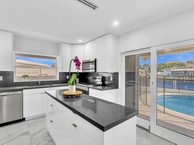 Thumbnail 14