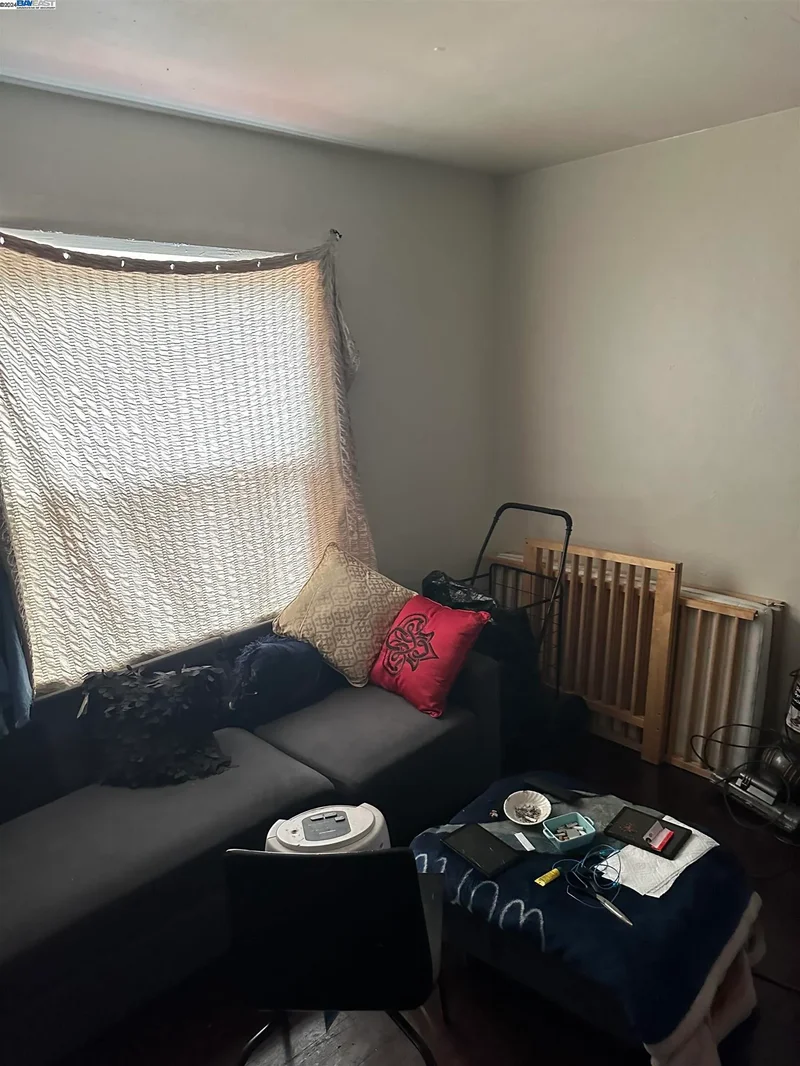5659 Telegraph Ave, Oakland, California, United States. - Photo 13