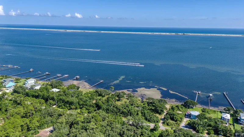 5161 Soundside Drive, Gulf Breeze, FL 32563, Gulf Breeze, Florida, United States. - Photo 3