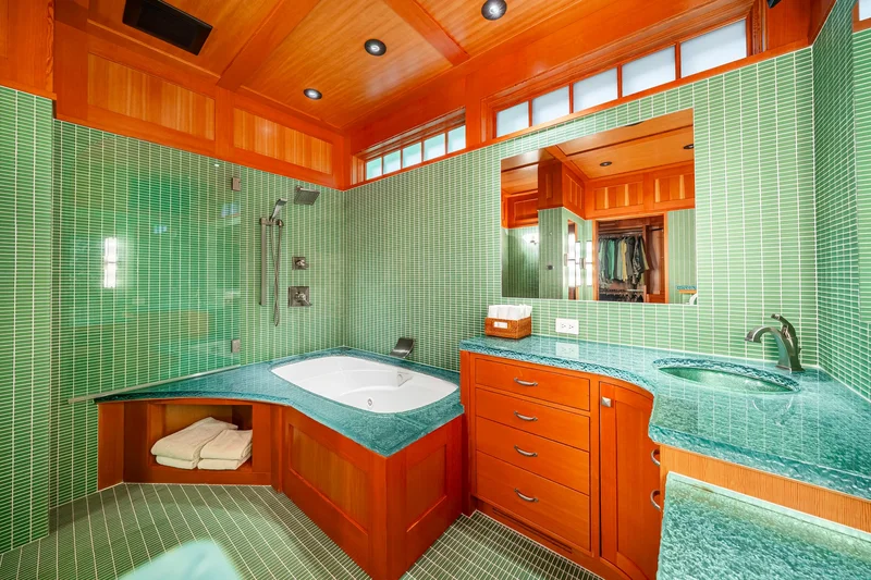 99 Granite, Ashland, OR, 97520, USA, Ashland, Oregon, United States. - Photo 16
