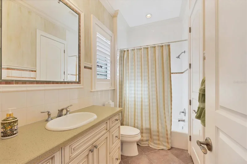 1137 N LAKE SHORE DRIVE, Sarasota, Florida, United States. - Photo 57