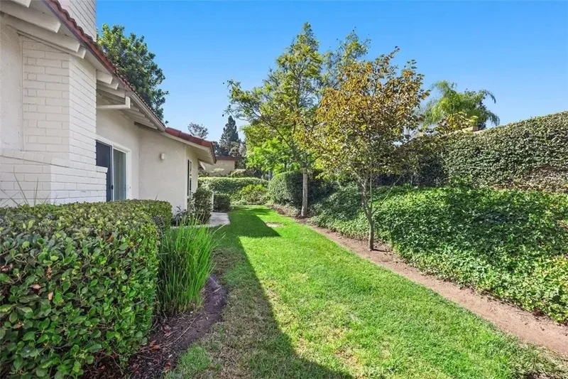 5011 Duverney, Laguna Woods, California, United States. - Photo 4