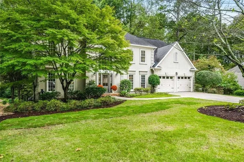 Exceptional Home in Hampton Woods