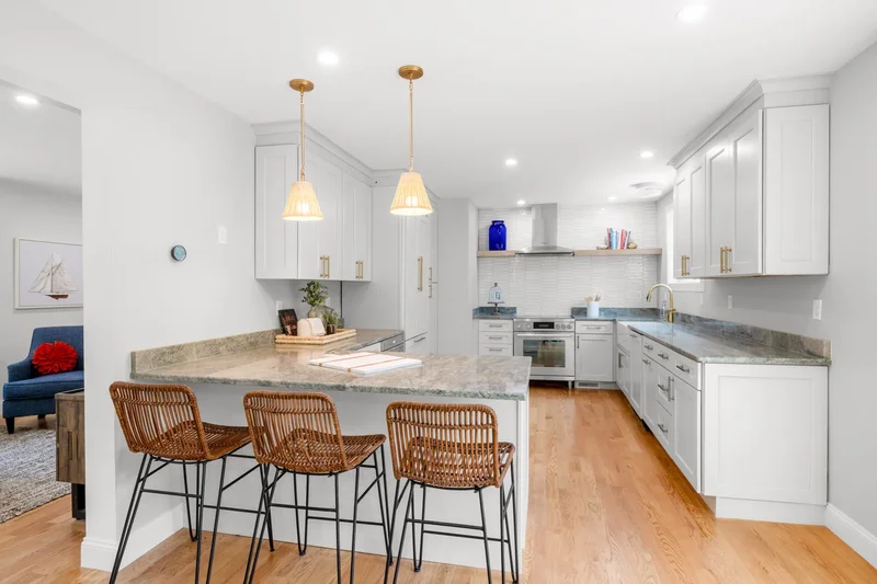 5 Pine Tree Lane, Vineyard Haven, MA 02568, Oak Bluffs, Massachusetts, United States. - Photo 14
