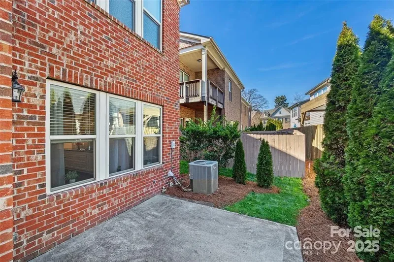 615 Bourton House Drive, Charlotte, NC 28211, Charlotte, North Carolina, United States. - Photo 38