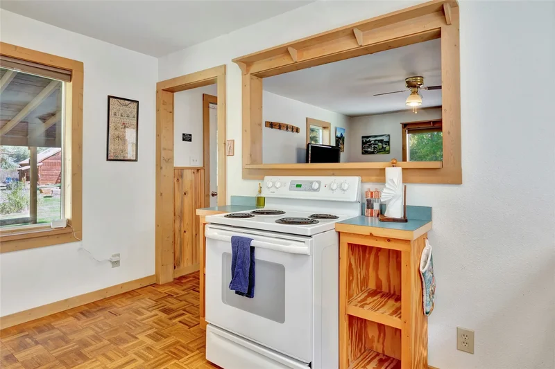 260 Medicine Springs Road, Conner, MT 59827, Conner, Montana, United States. - Photo 42