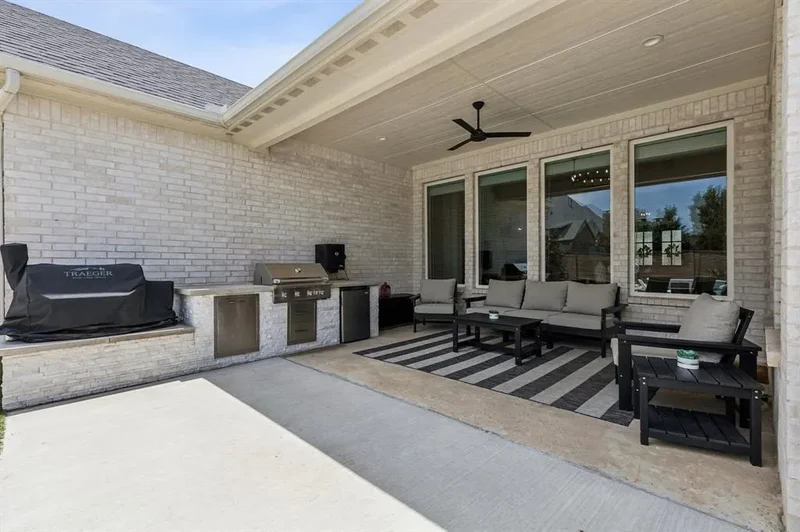 Single Family Residence in Celina