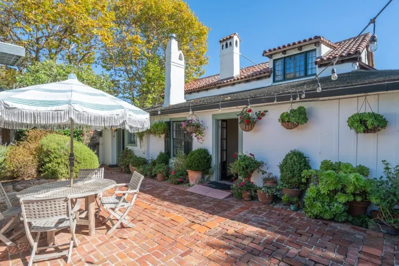 502 Pierce Street, Monterey, California, United States. - Photo 34