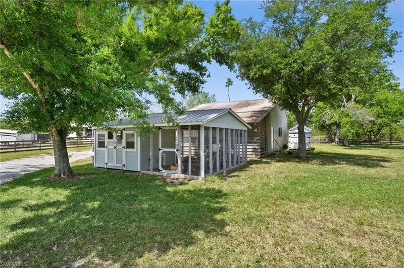 4 Bedrooms Single Family Detached