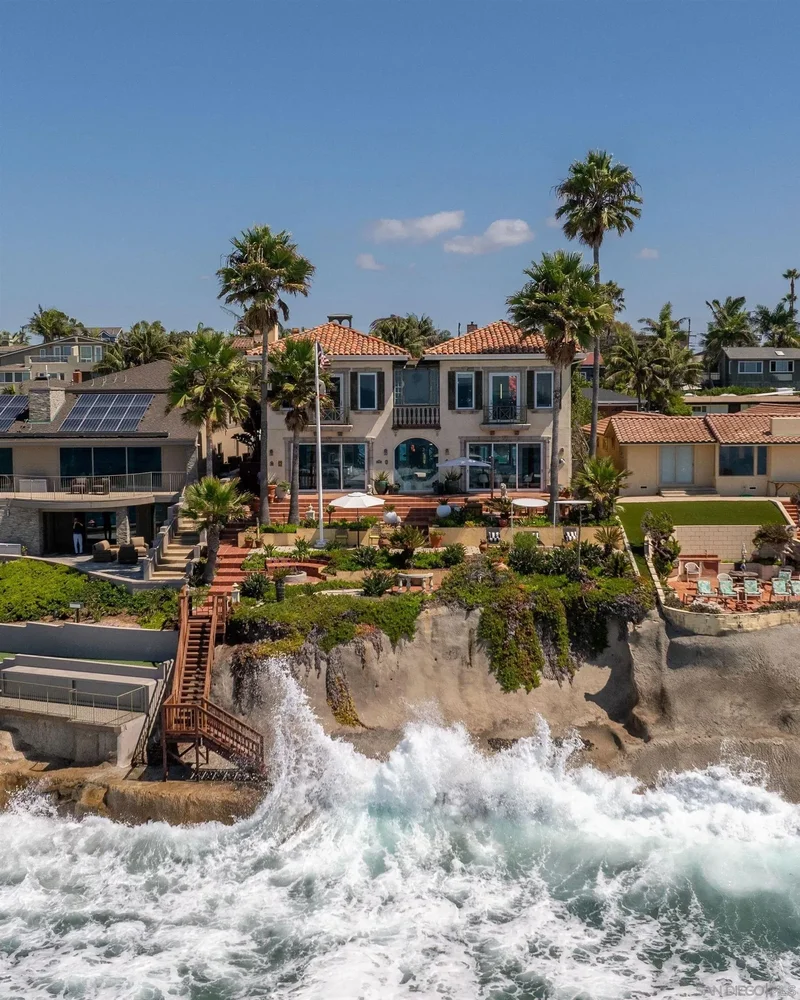 Single Family Residence in Carlsbad