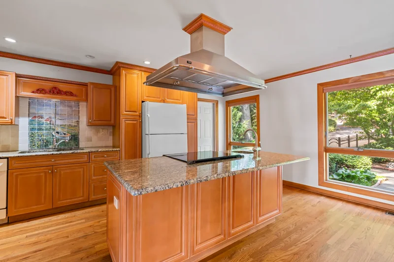22 Mallard Cove , Centerport, NY 11721, Centerport, New York, United States. - Photo 2