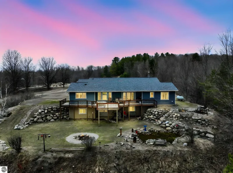 11660 Indian Road, Kewadin, MI 49648, Elk Rapids, Michigan, United States. - Photo 33