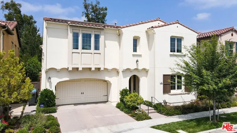 55 Suede, Irvine, California, United States. - Photo 50