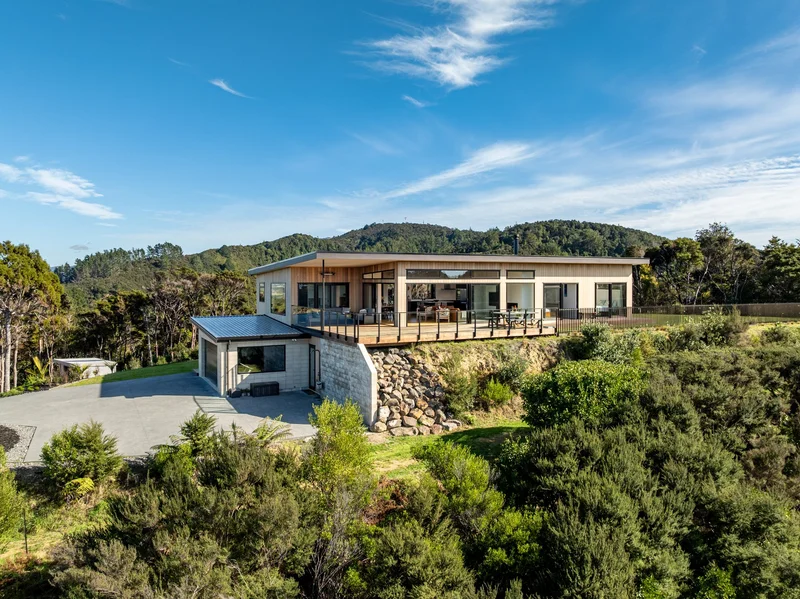 3 Tangaroa Road