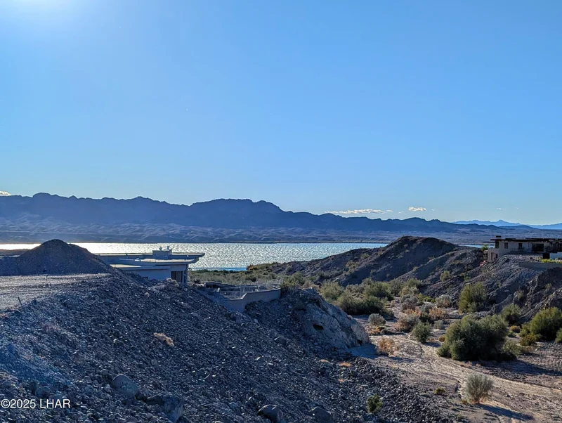 2405 Wren Cove Way, Lake Havasu City, AZ 86406, Lake Havasu City, Arizona, United States. - Photo 15