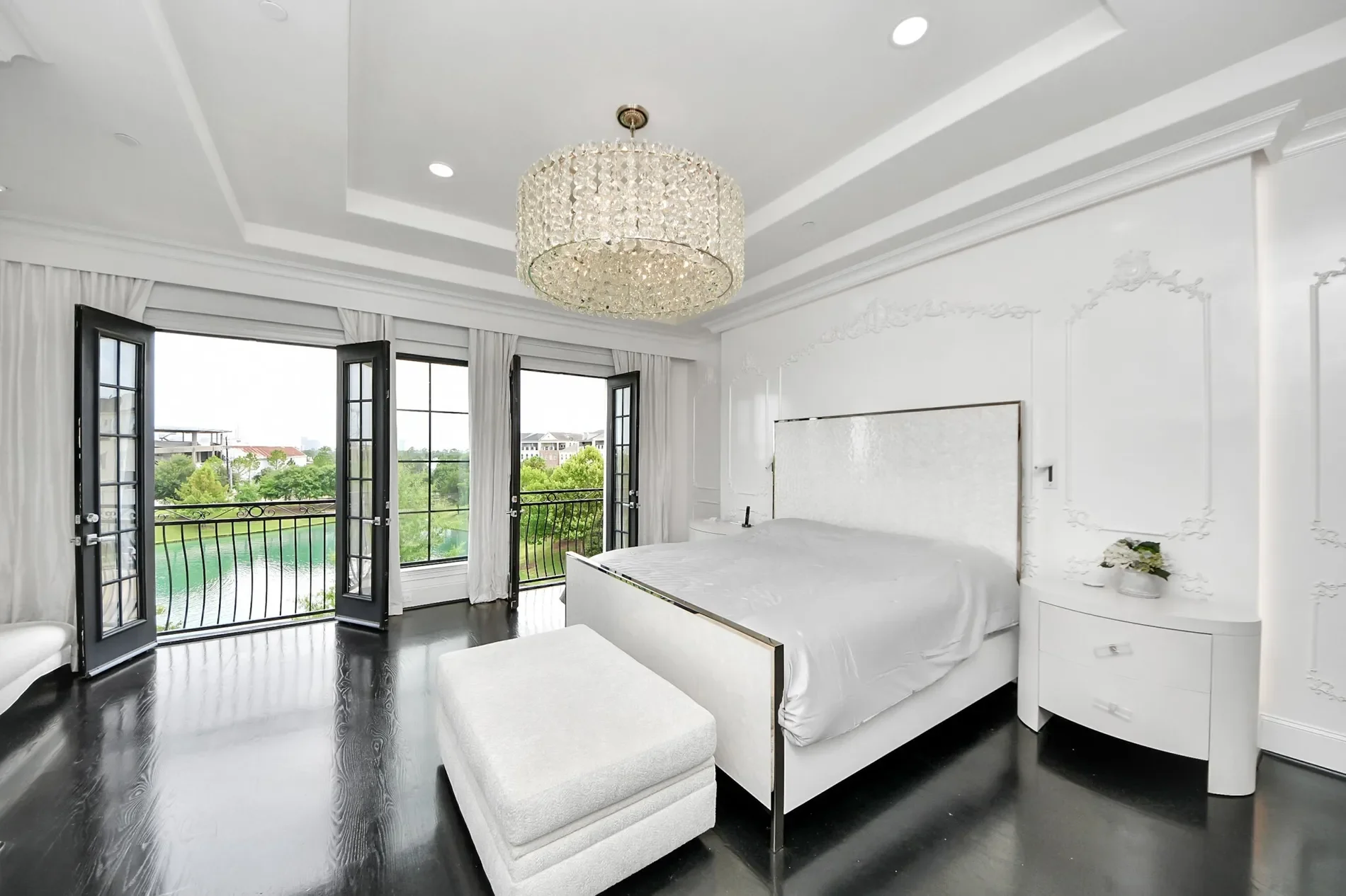 Gallery photo 2