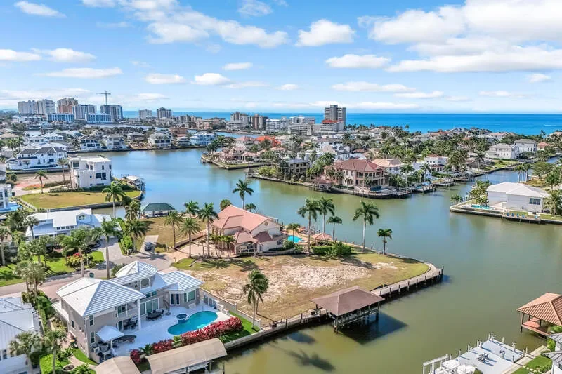 357 Germain AVE, Naples, FL, 34108, USA, Naples, Florida, United States. - Photo 9
