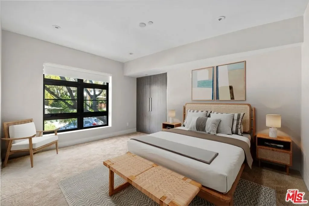 8788 Shoreham Drive 23, Los Angeles, California, United States. - Photo 8