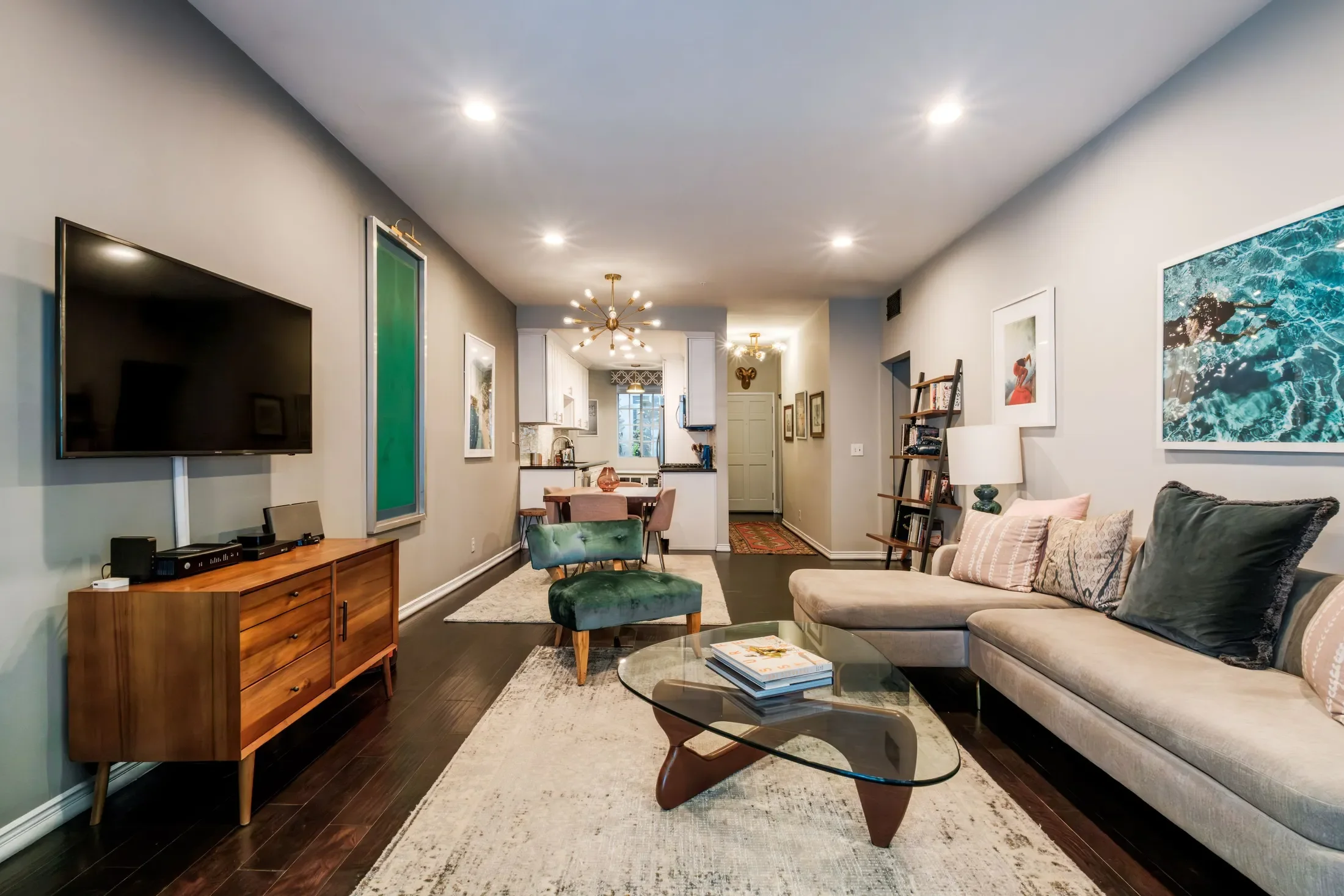 11445 Moorpark Street Unit 8, North Hollywood, CA 91602, Los Angeles, California, United States. - Photo 9