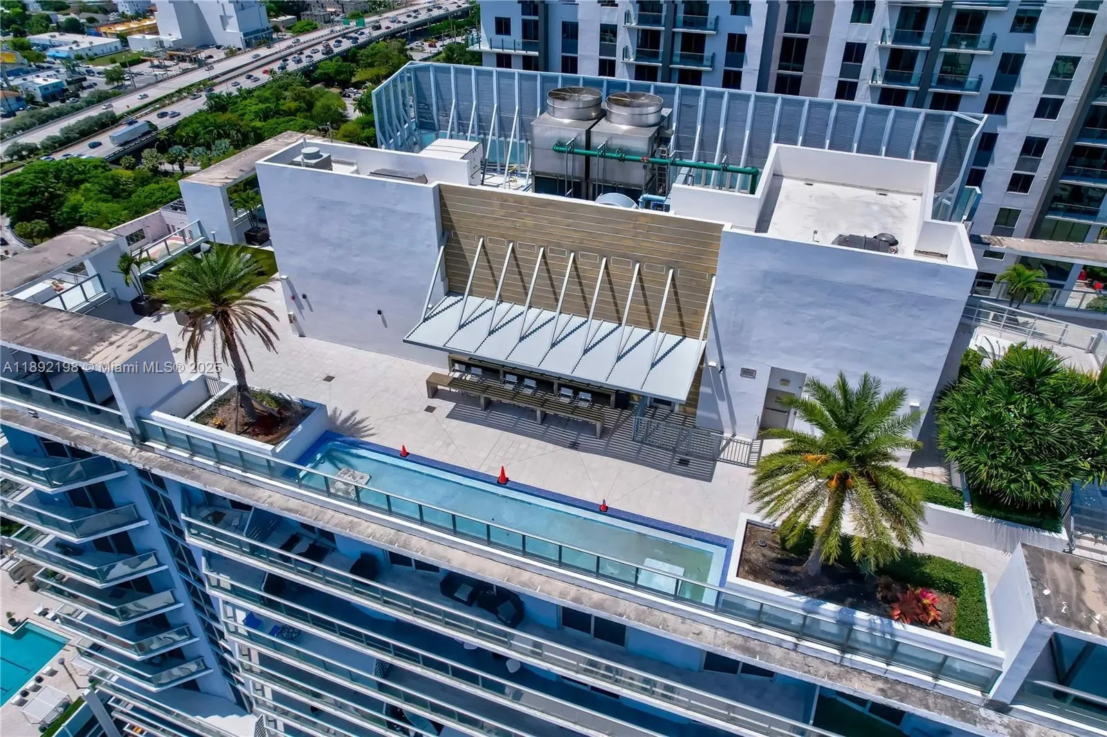 1010 SW 2nd Ave 603, Miami, Florida, United States. - Photo 30