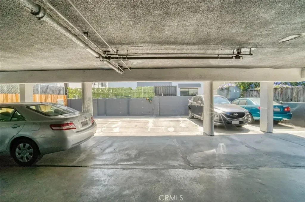 1026 N Hudson, Los Angeles, California, United States. - Photo 7