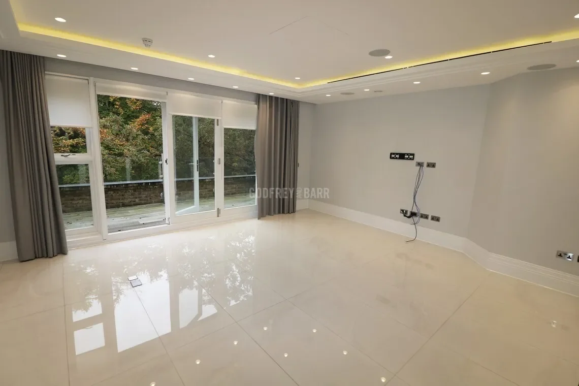Camlet Way Hadley Wood EN4, Barnet, England, United Kingdom. - Photo 8