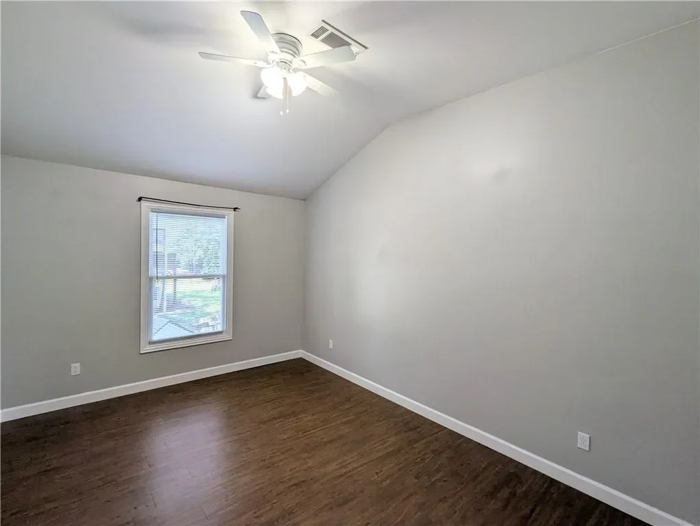 1111 Avondale Avenue SE, Atlanta, Georgia, United States. - Photo 29